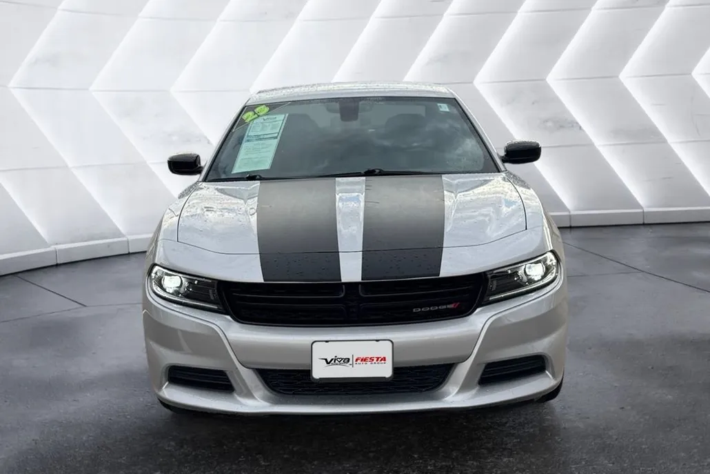 2023 Dodge Charger SXT photo 1