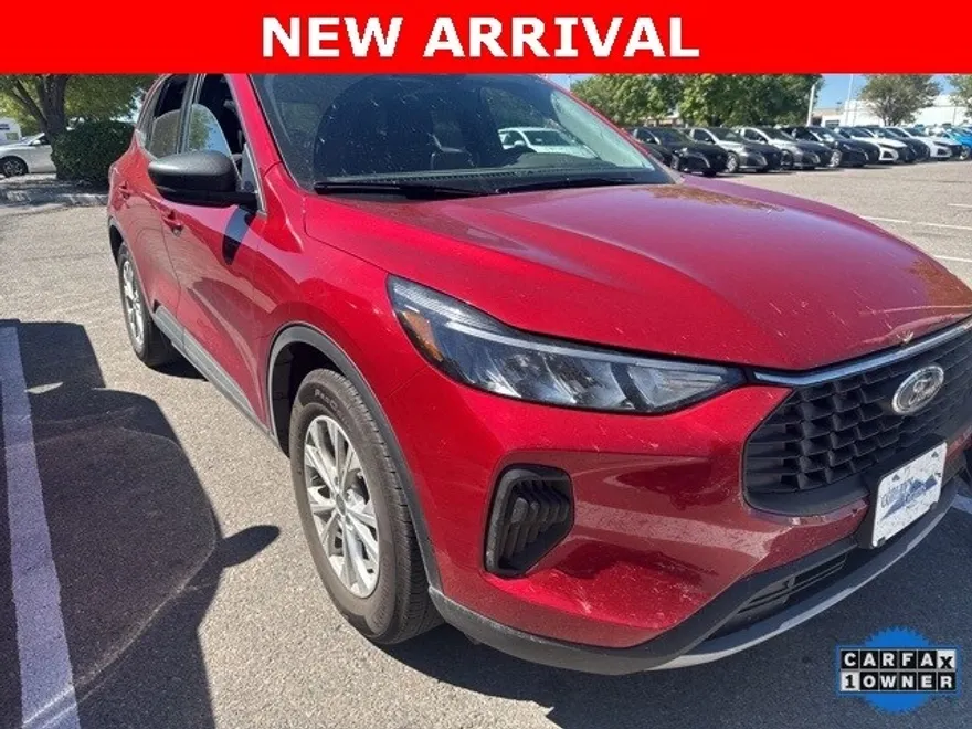 2025 Ford Escape Active photo 1