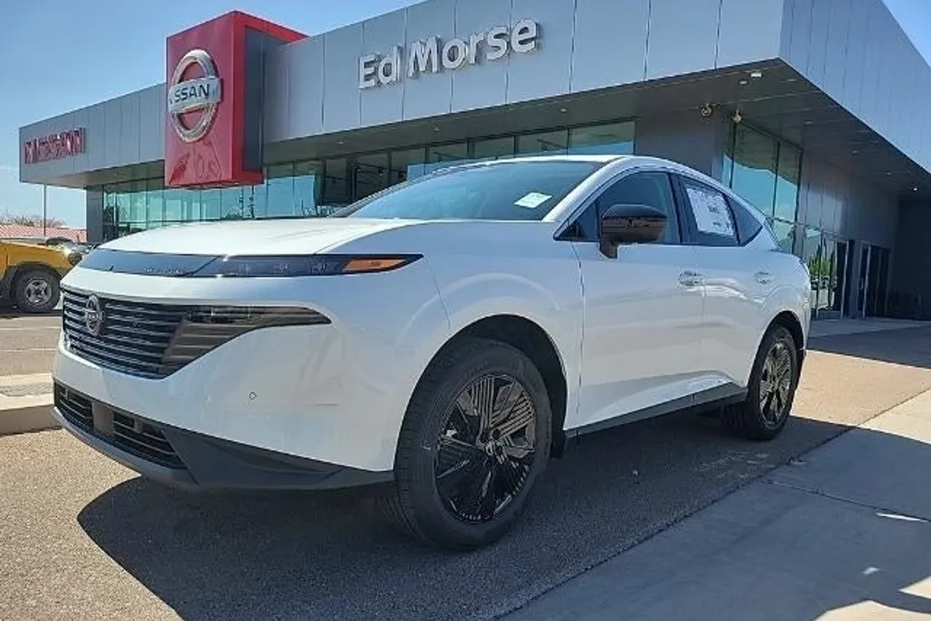 2025 Nissan Murano SV photo 1