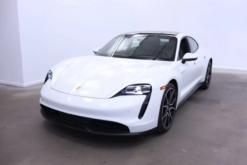 2024 Porsche Taycan photo 1