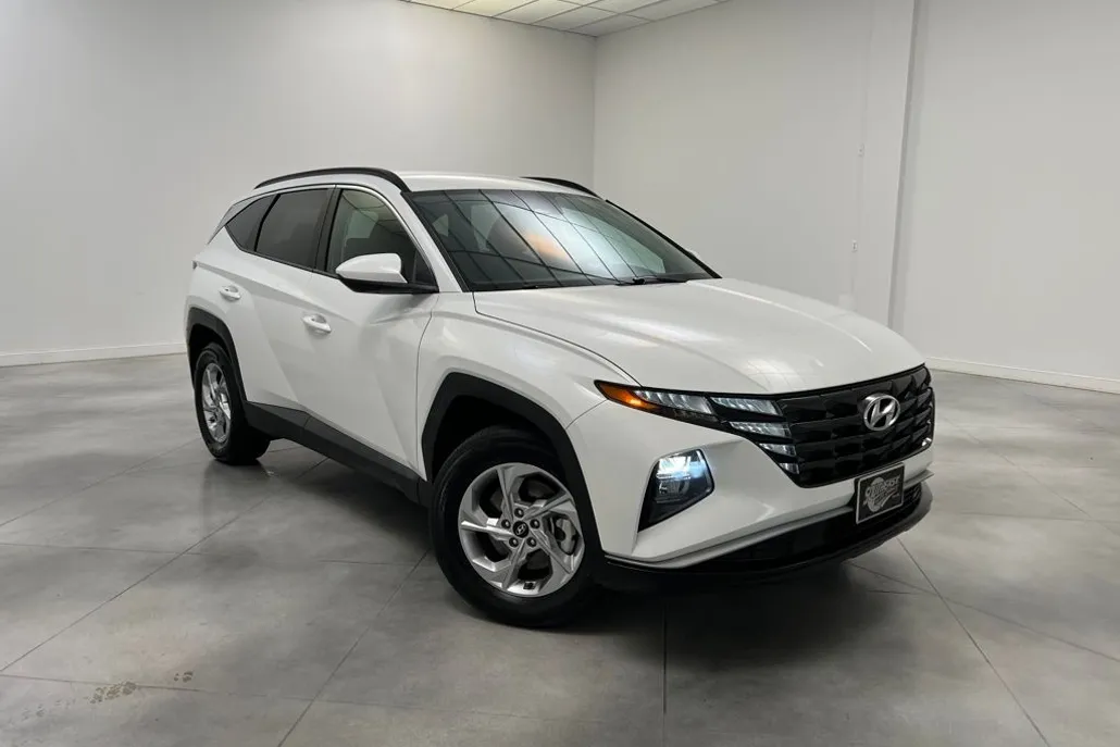 2024 Hyundai Tucson SEL photo 1