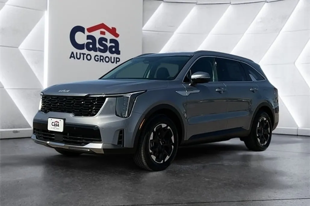 2025 Kia Sorento S photo 1
