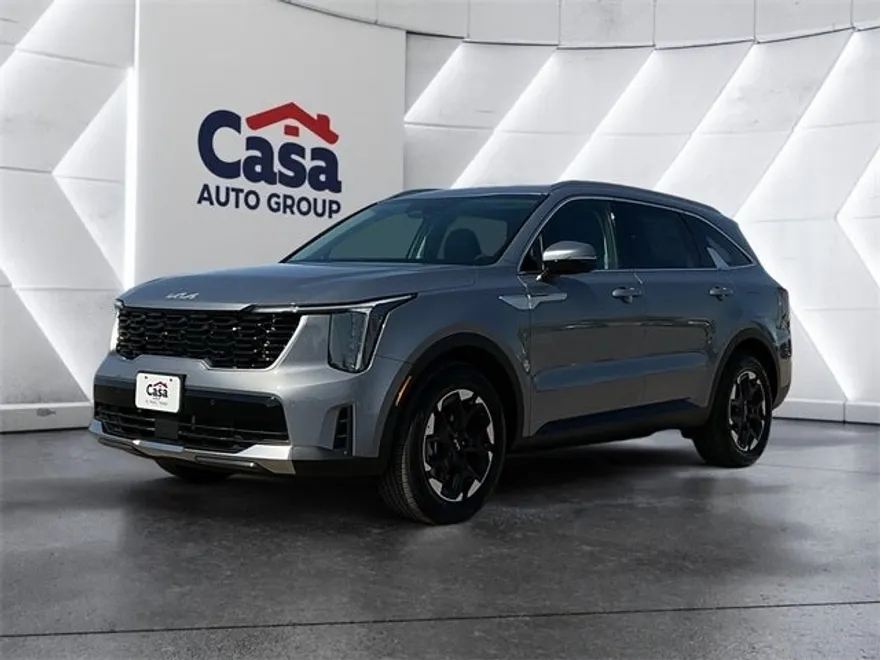 2025 Kia Sorento S photo 1