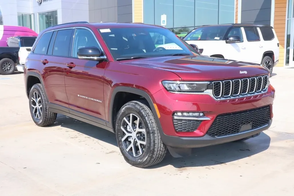 2025 Jeep Grand Cherokee Limited photo 1