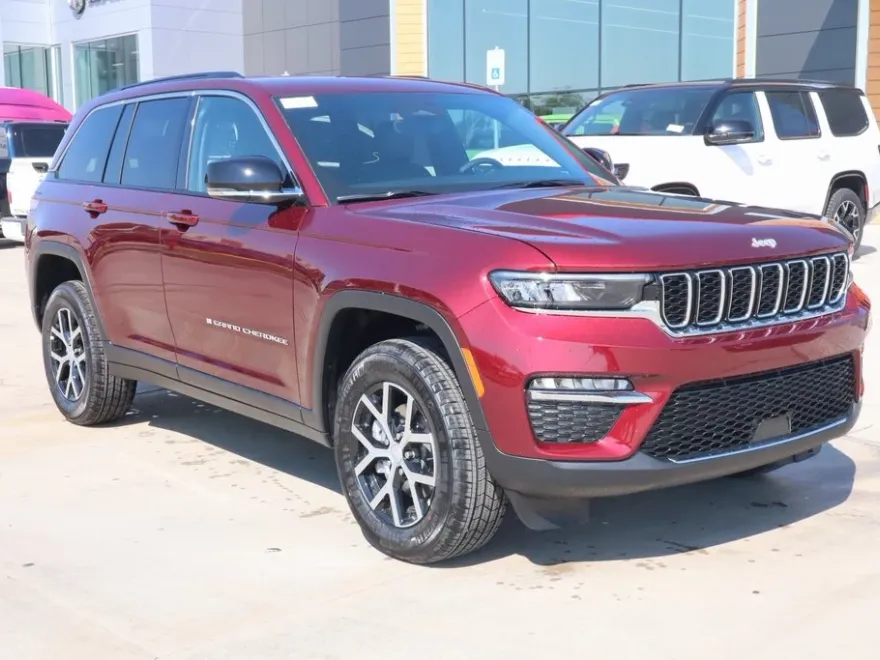 2025 Jeep Grand Cherokee Limited photo 1