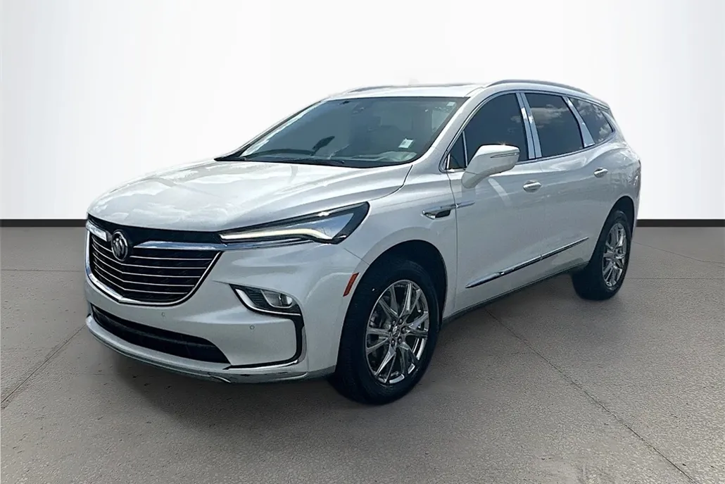 2023 Buick Enclave Premium photo 1