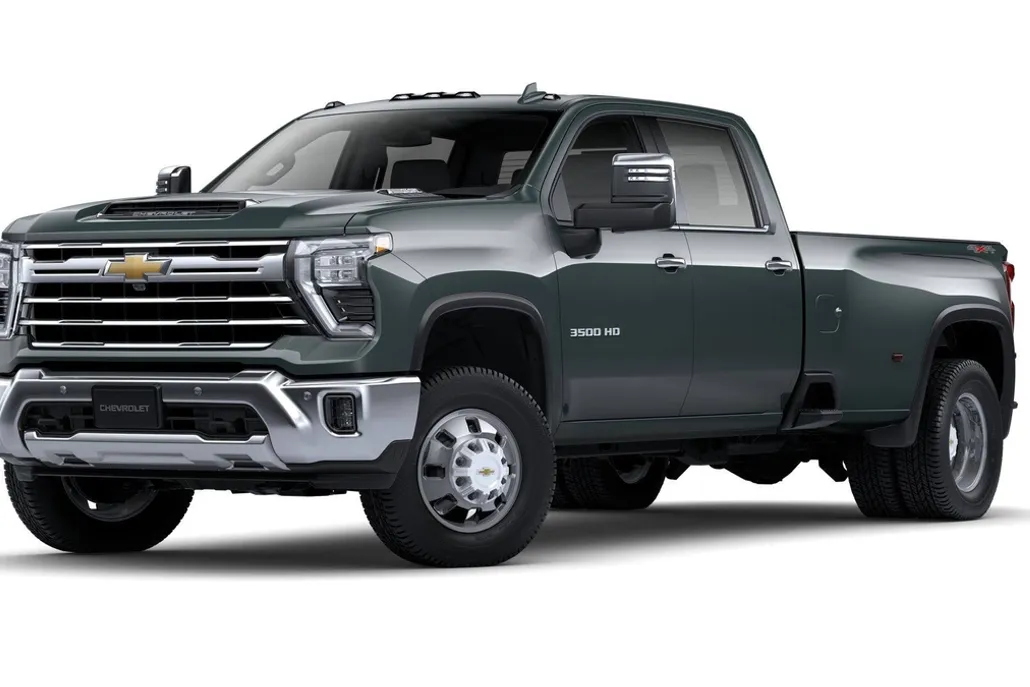 2025 Chevrolet Silverado 3500HD LTZ photo 1