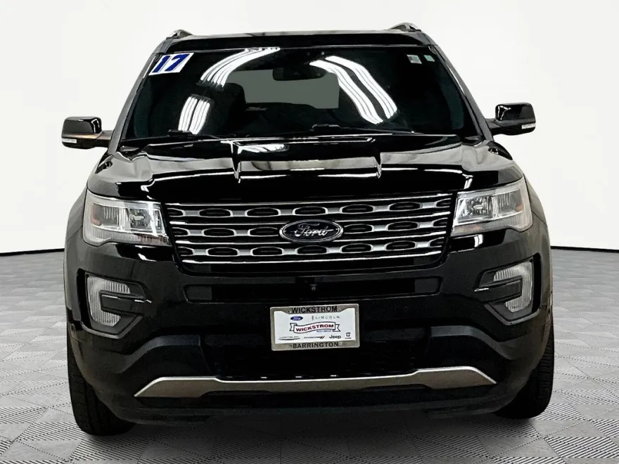 2017 Ford Explorer Limited photo 1