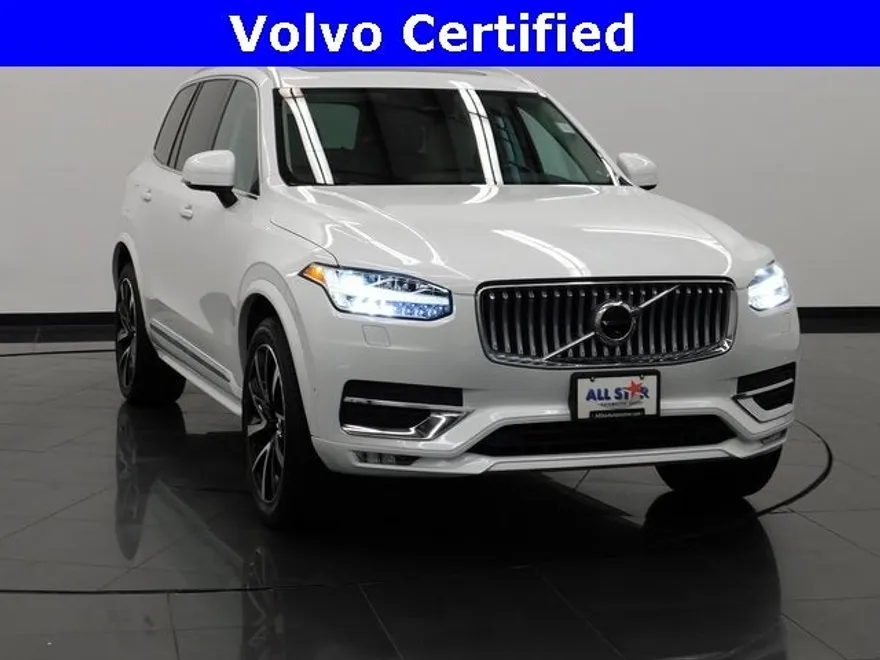 2023 Volvo XC90 Plus photo 1