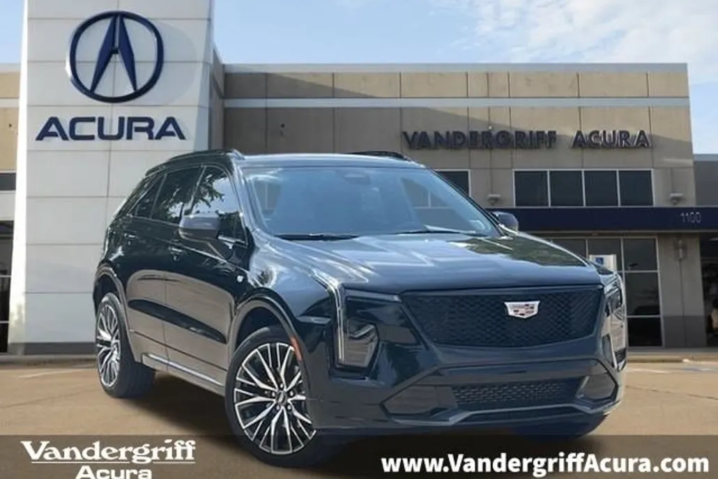 2024 Cadillac XT4 Sport photo 1