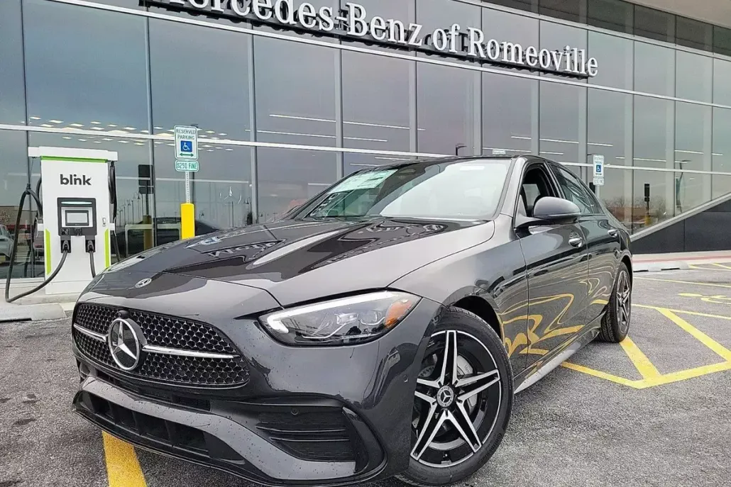 2025 Mercedes Benz C 300 4MATIC Sedan photo 1