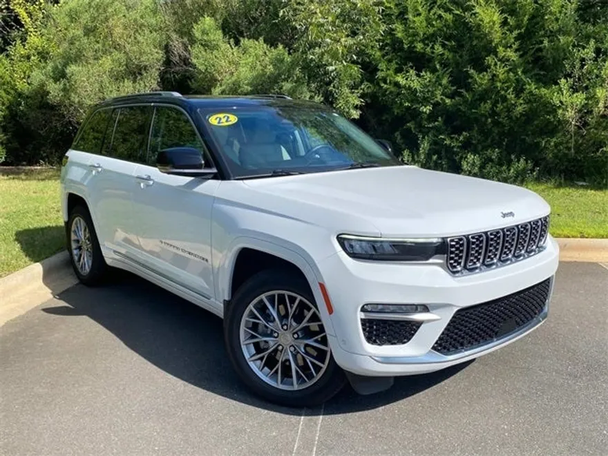 2022 Jeep Grand Cherokee Summit 4xe photo 1