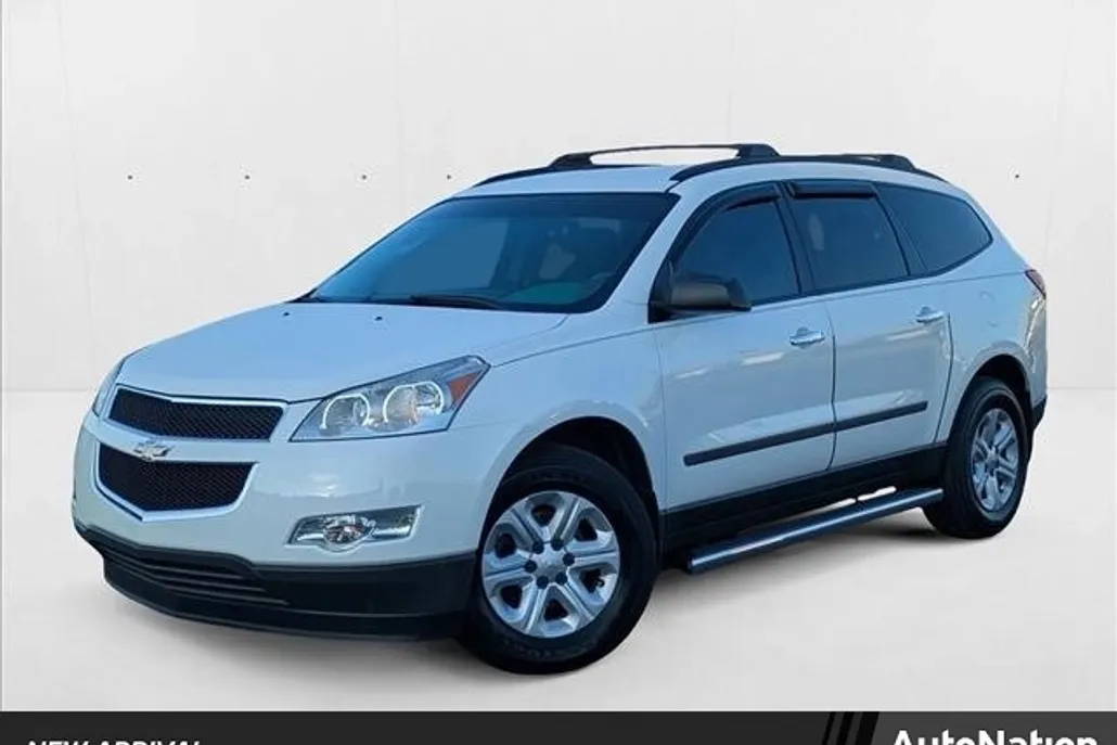 2012 Chevrolet Traverse LS photo 1