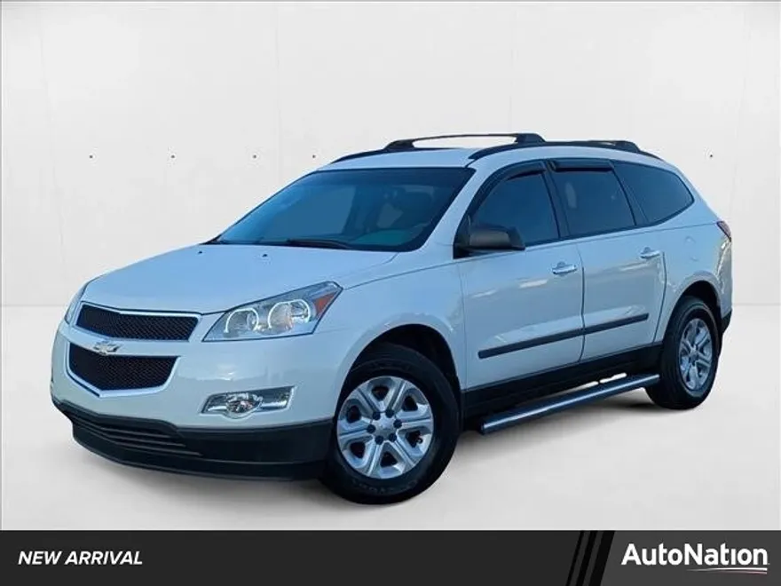 2012 Chevrolet Traverse LS photo 1