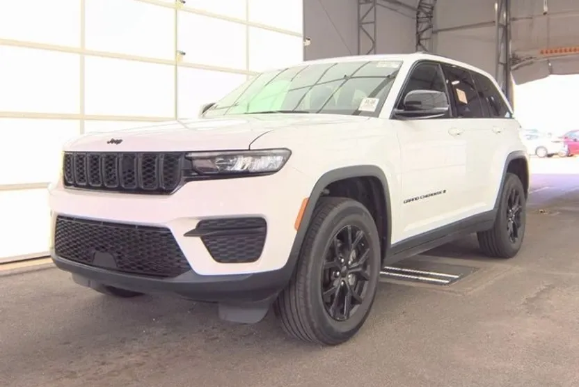 2024 Jeep Grand Cherokee Altitude X photo 1