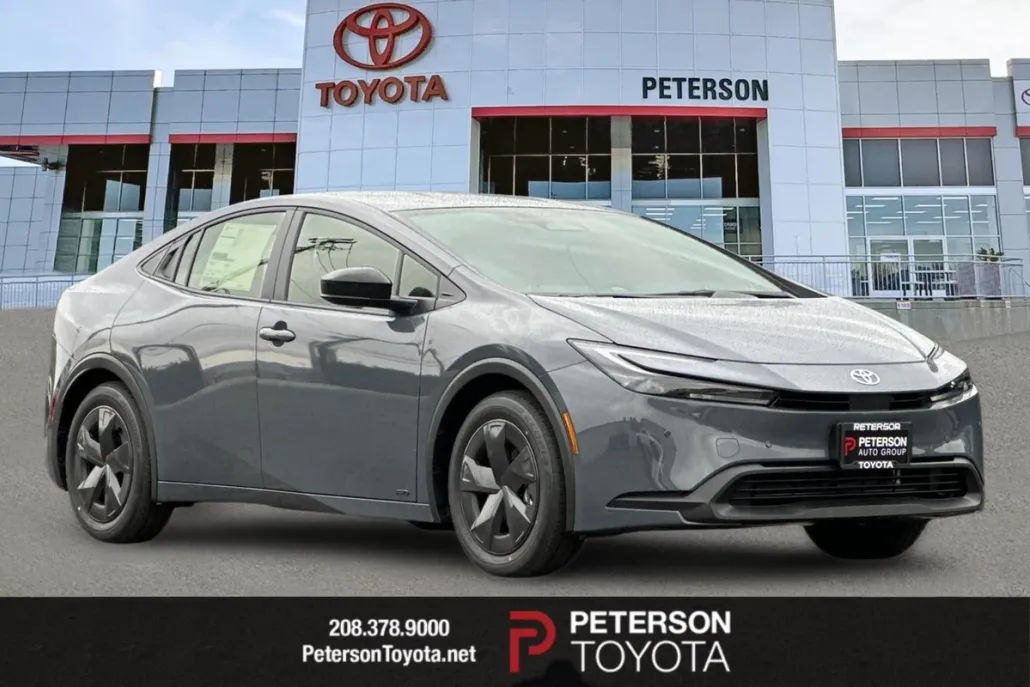 2026 Toyota Prius LE photo 1