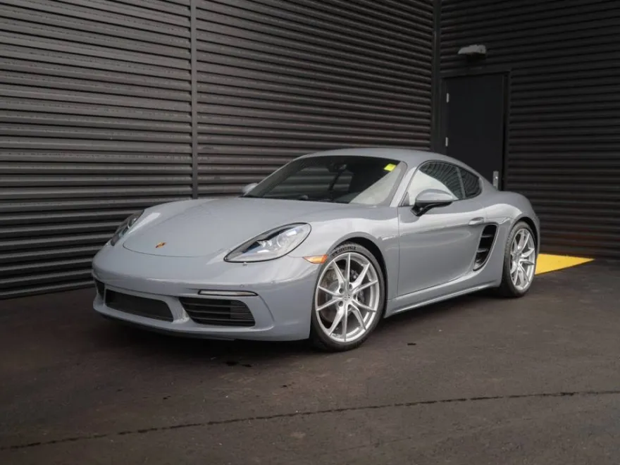 2025 Porsche Cayman photo 1