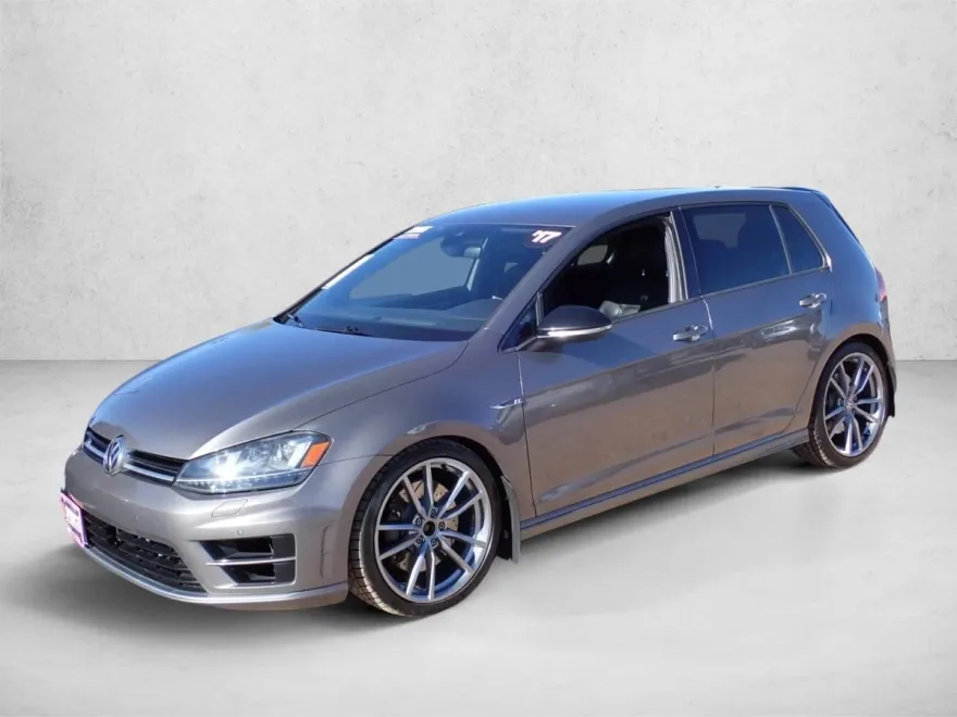 2017 Volkswagen Golf R Base photo 1