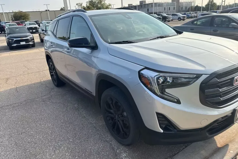 2021 Gmc Terrain SLT photo 1