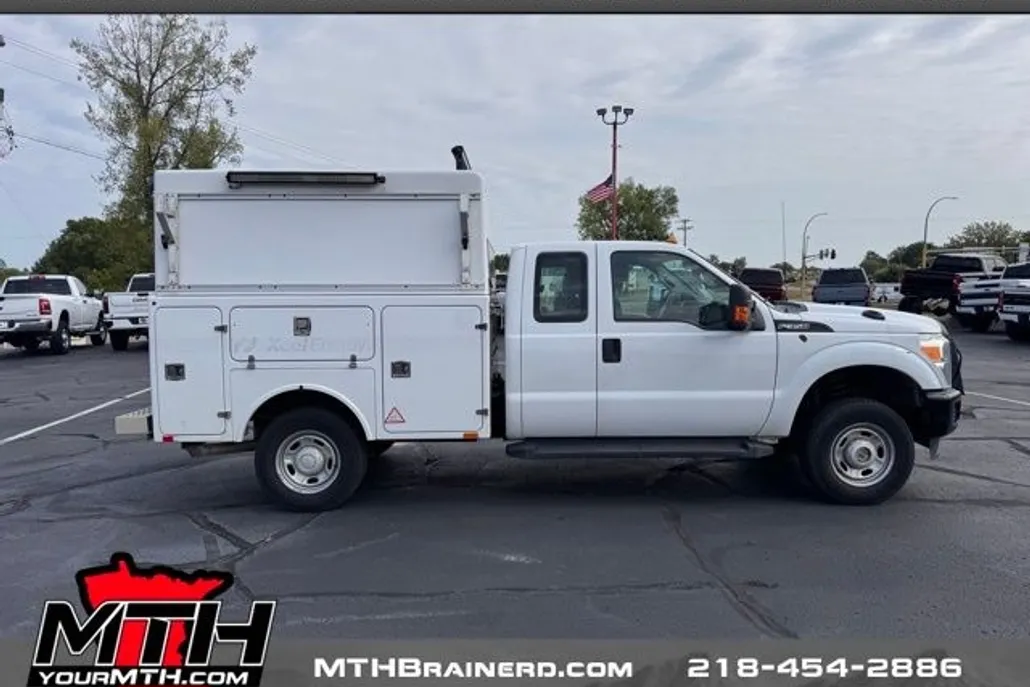 2015 Ford F-350 photo 1