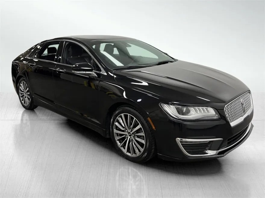 2020 Lincoln MKZ Standard photo 1