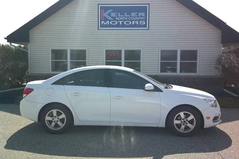 2015 Chevrolet Cruze photo 1