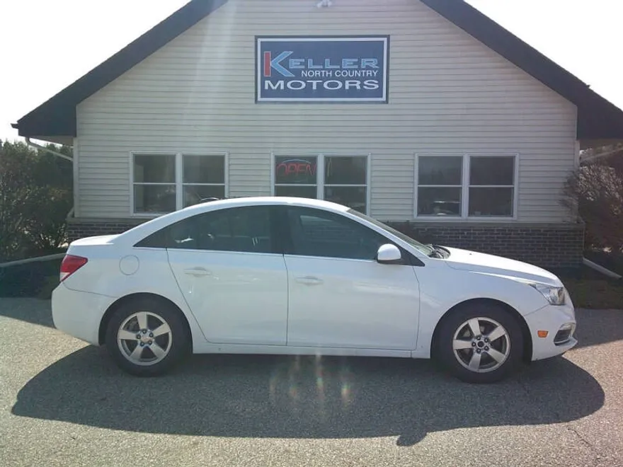 2015 Chevrolet Cruze photo 1