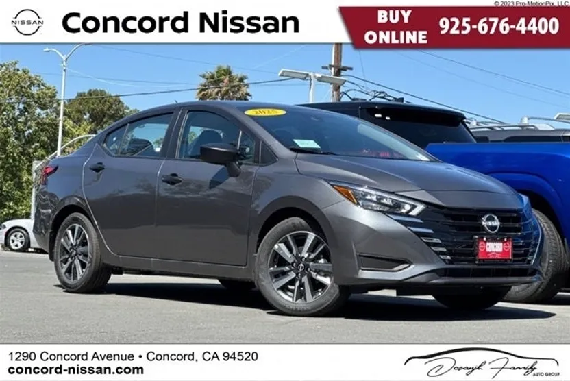 2025 Nissan Versa 1.6 S photo 1