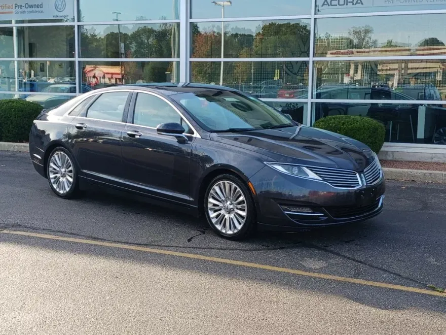 2014 Lincoln MKZ Base photo 1