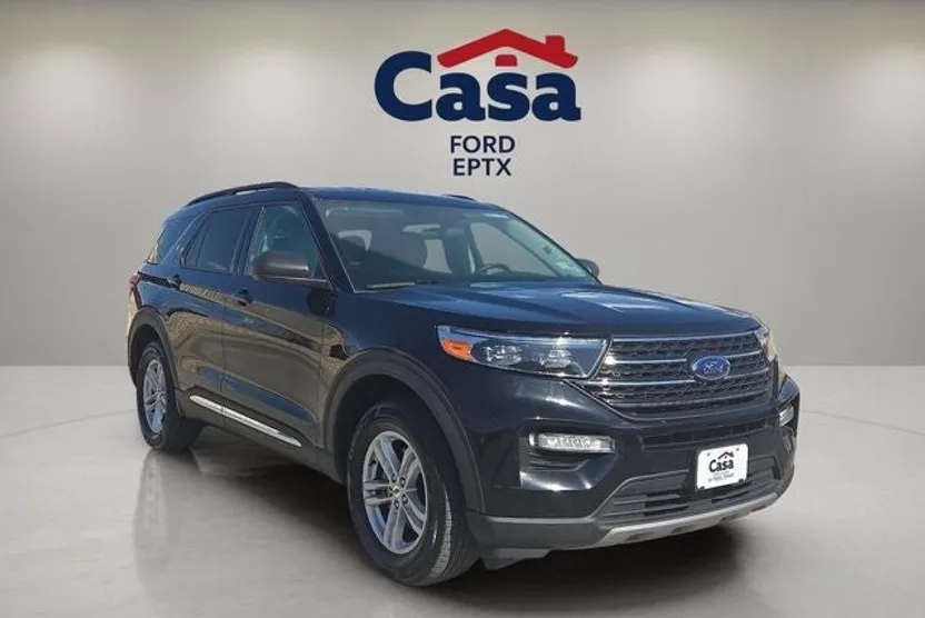 2024 Ford Explorer XLT photo 1