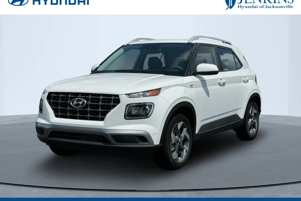 2025 Hyundai Venue SEL photo 1