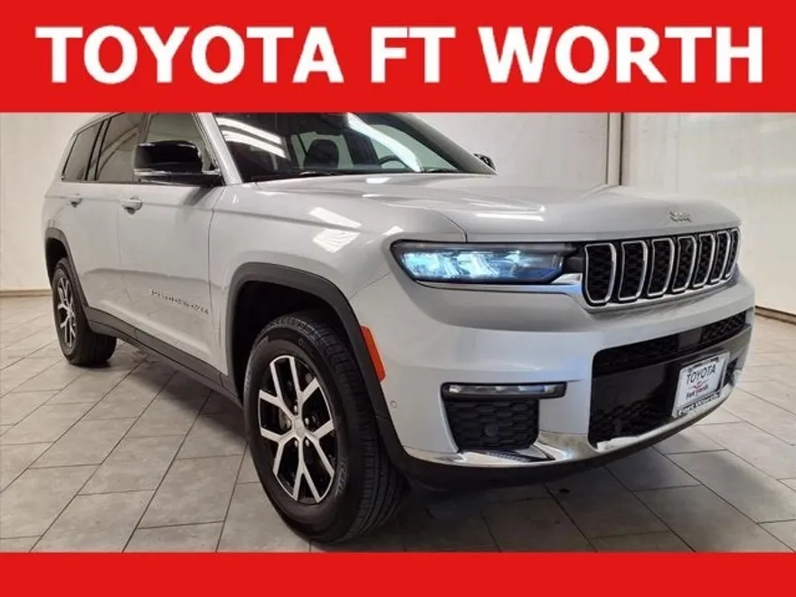 2024 Jeep Grand Cherokee Limited photo 1