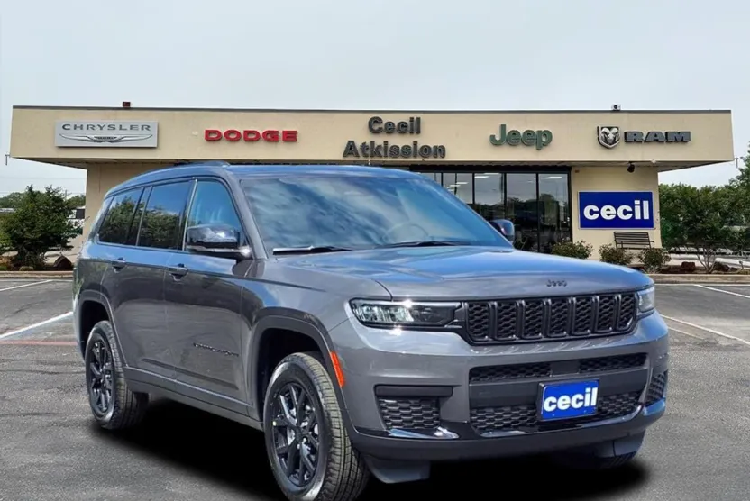 2025 Jeep Grand Cherokee Altitude photo 1