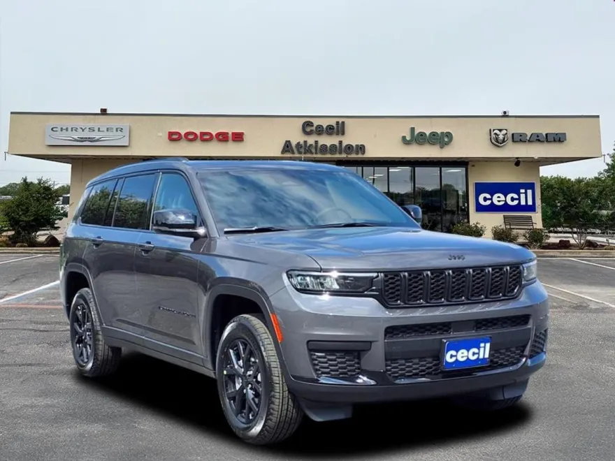 2025 Jeep Grand Cherokee Altitude photo 1