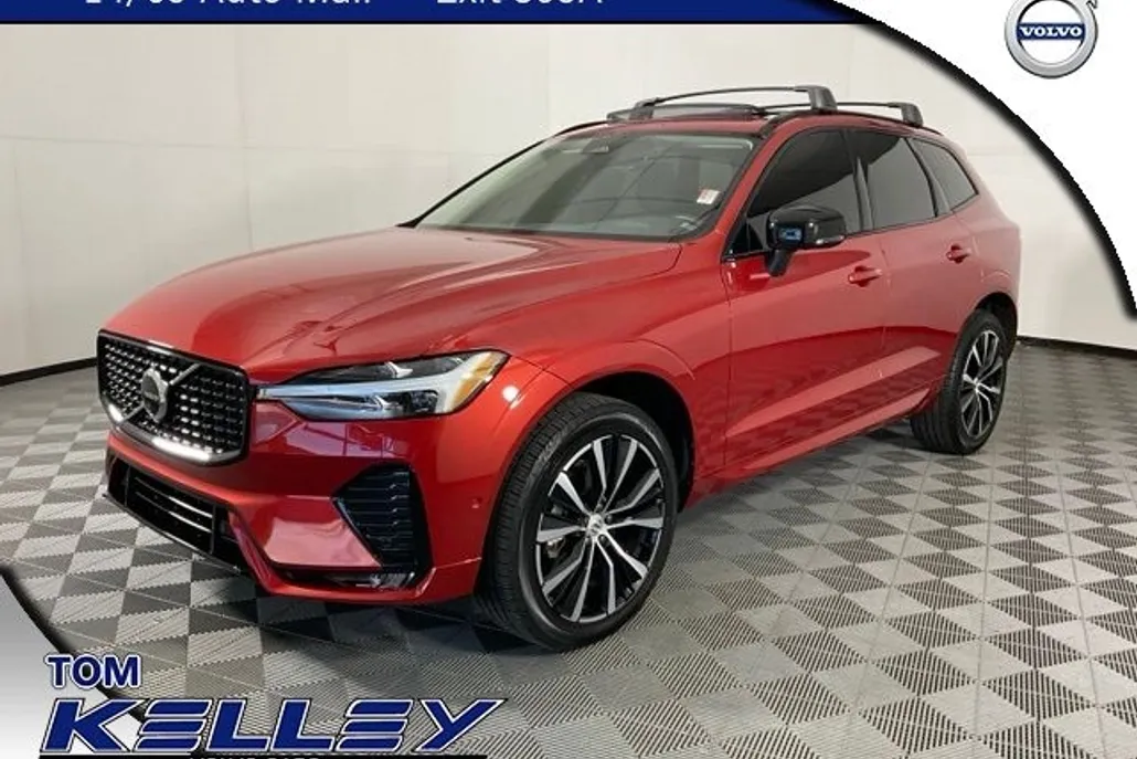 2024 Volvo XC60 B5 Plus photo 1