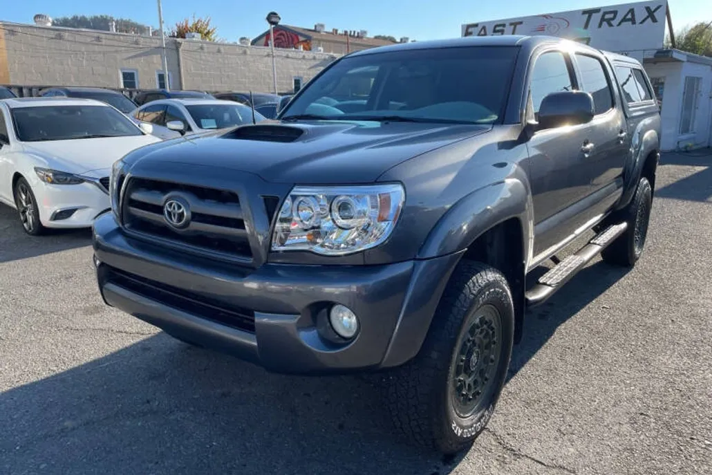 2010 Toyota Tacoma V6 photo 1