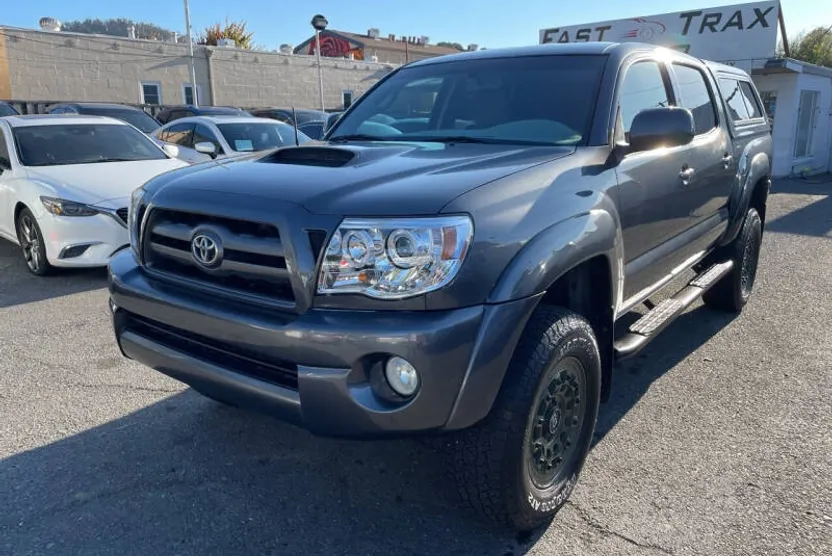 2010 Toyota Tacoma V6 photo 1
