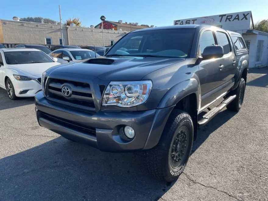 2010 Toyota Tacoma V6 photo 1