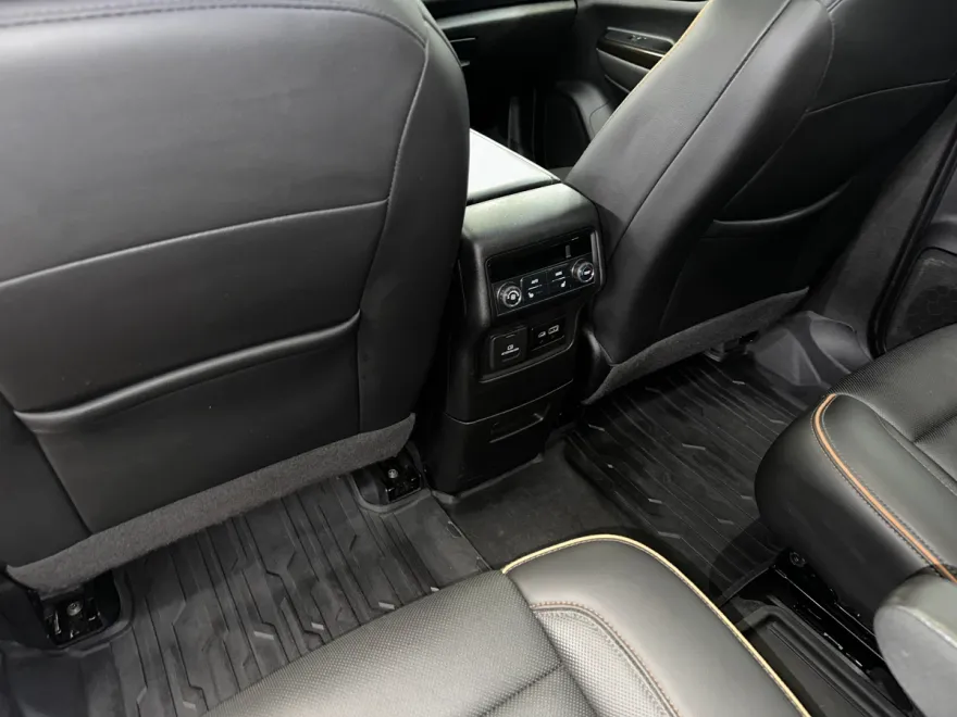 2022 Gmc Acadia AT4 photo 1