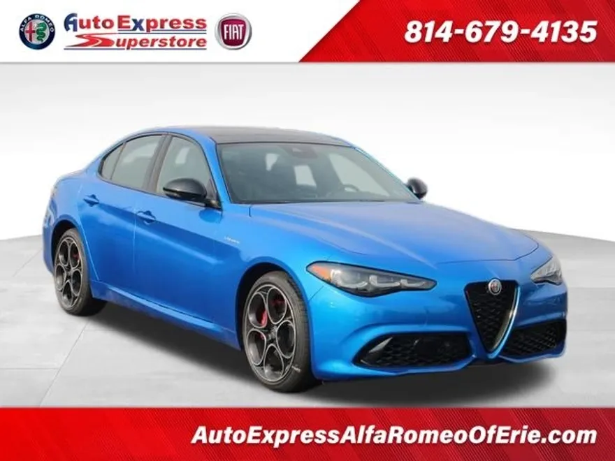 2024 Alfa Romeo Giulia photo 1