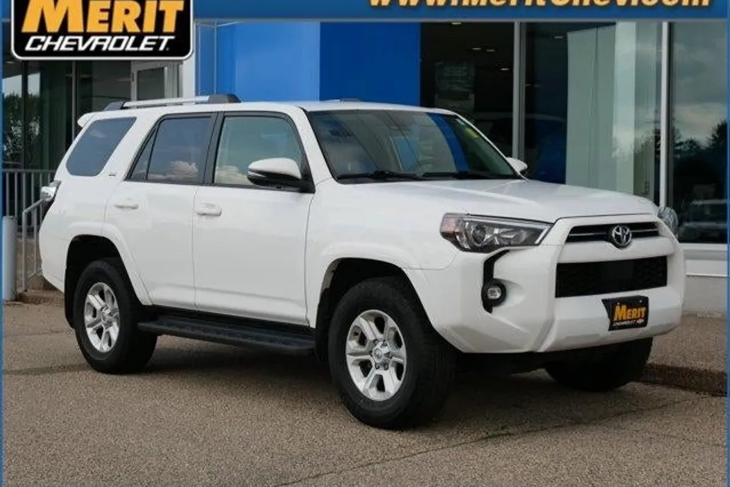 2024 Toyota 4Runner SR5 Premium photo 1