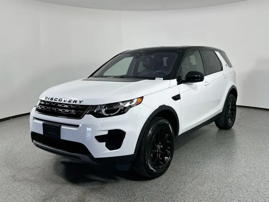 2018 Land Rover Discovery Sport SE photo 1