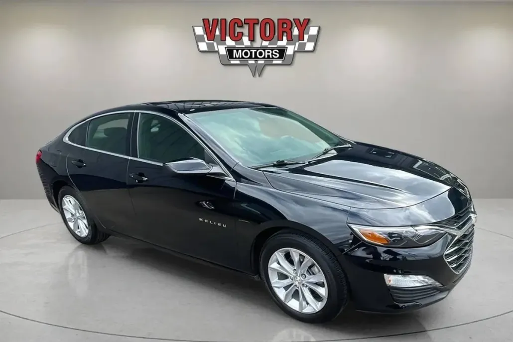 2024 Chevrolet Malibu 1LT photo 1