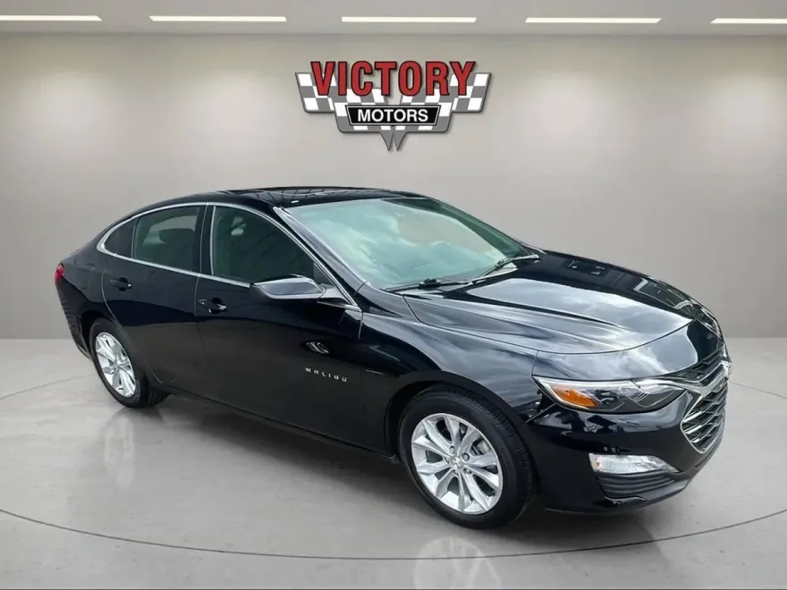 2024 Chevrolet Malibu 1LT photo 1