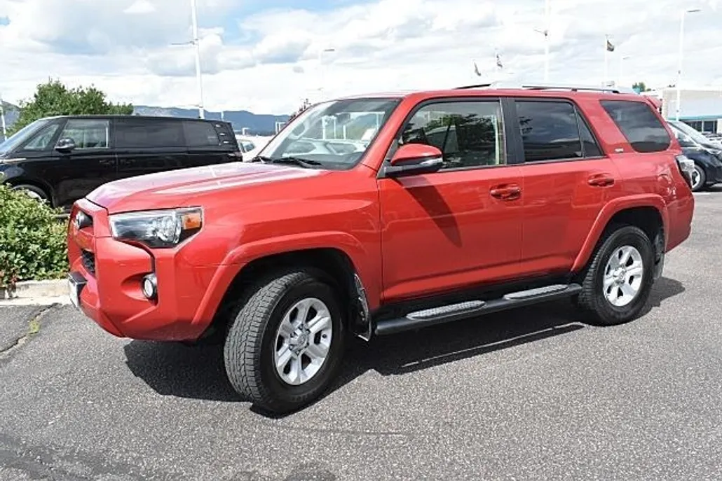 2016 Toyota 4Runner Limited photo 1