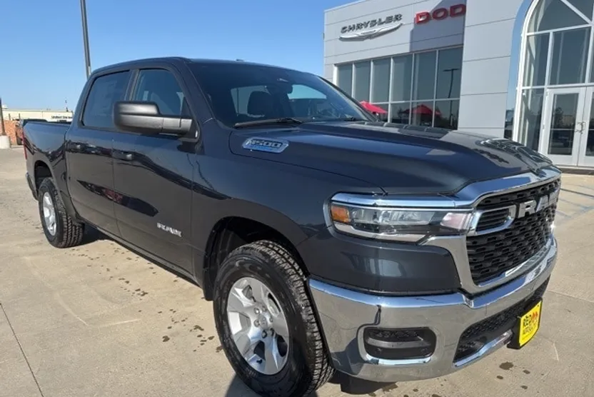 2025 Ram 1500 Tradesman photo 1