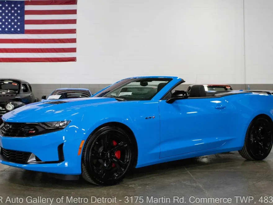 2023 Chevrolet Camaro LT1 photo 1