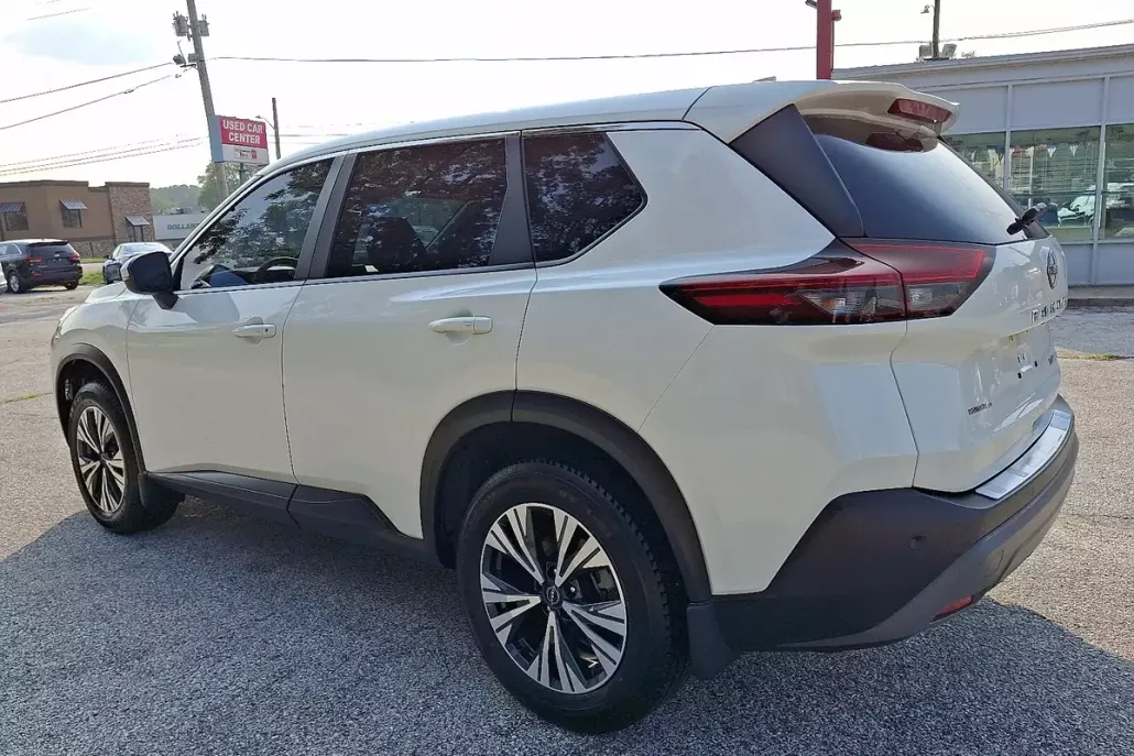 2023 Nissan Rogue SV AWD photo 1