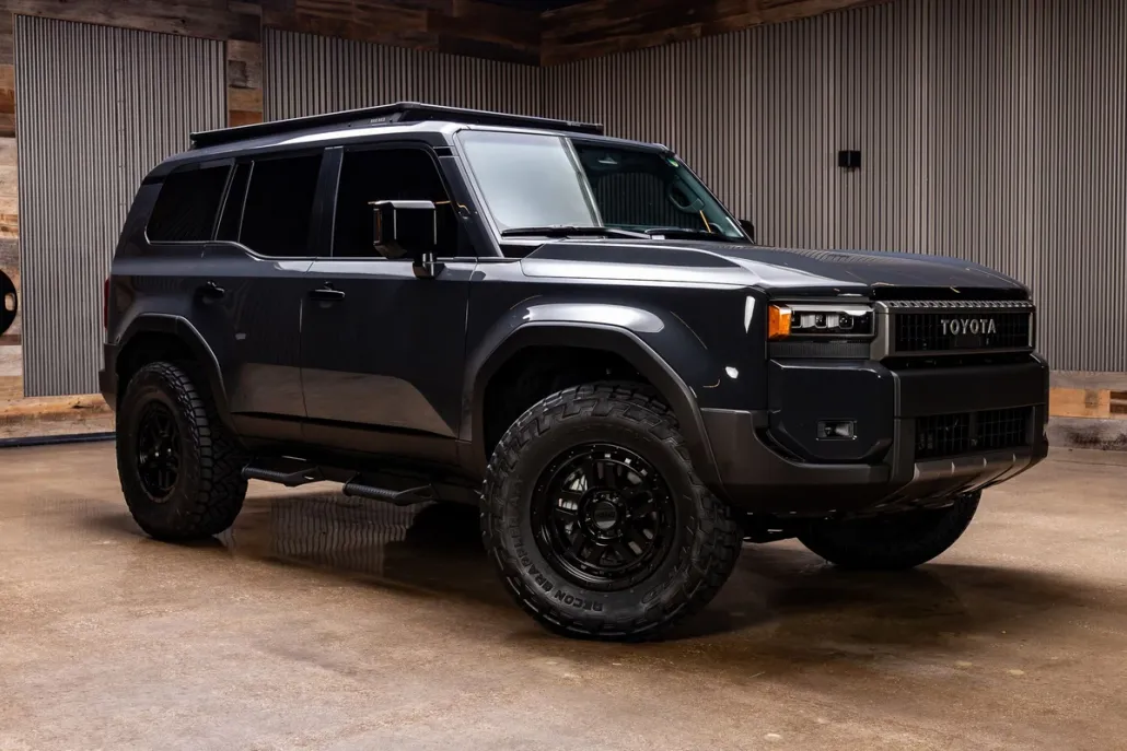 2025 Toyota Land Cruiser Base photo 1