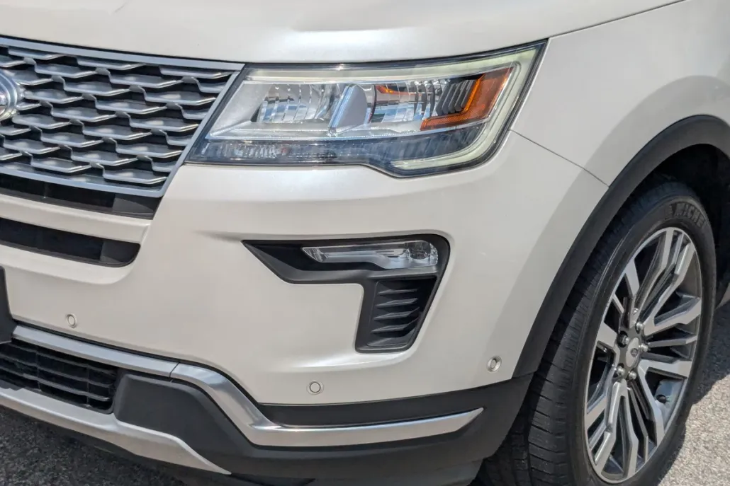 2018 Ford Explorer Platinum photo 1